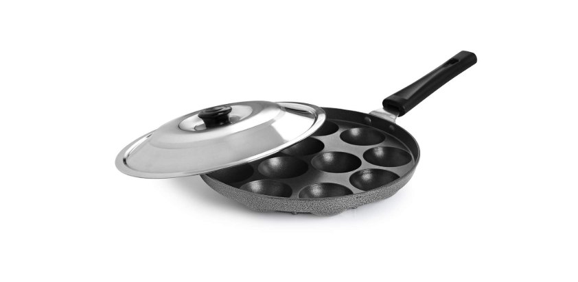 CELLO Aluminium Nonstick 12 Cavity Appam Patra Pan Maker with Steel Lid, Black | Single Bakelite Handle, Gas Stove Compatible Mini Die-Cast Uttappa Pa